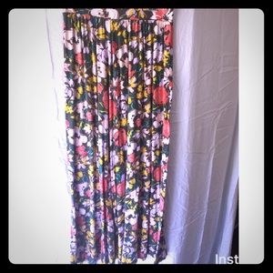 Maxi floral skirt